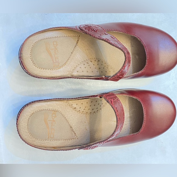 Dansko Mary Jane Clog Size 37 US Women Size 6, excellent condition clean - Picture 4 of 11